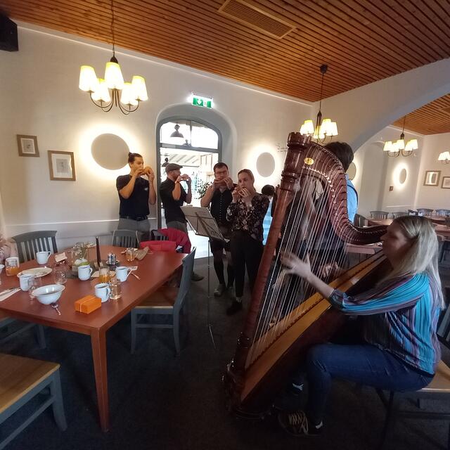 Humorvolle Bruncheröffnung am Sonntag | Foto: Birgit Lichtenberger