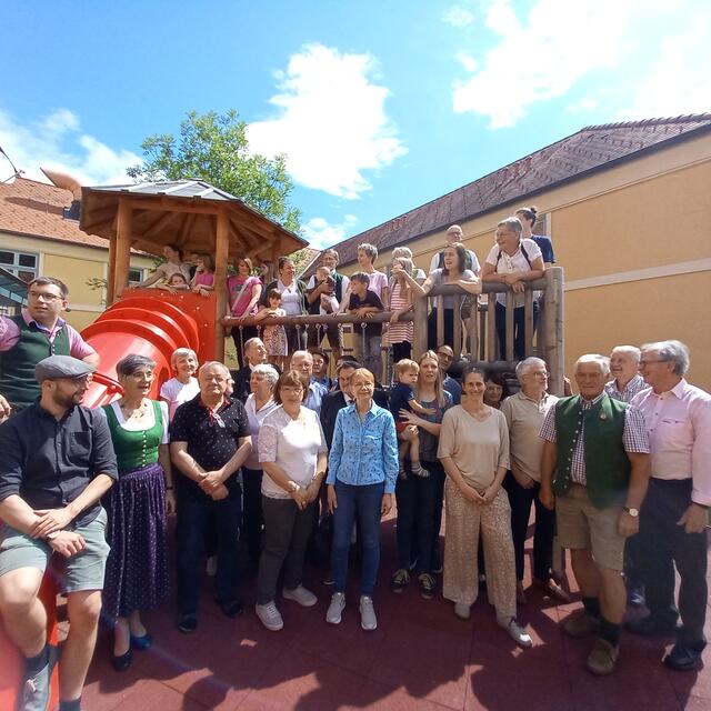 Abschlussgruppenbild im JUFA Hotelgarten | Foto: Birgit Lichtenberger
