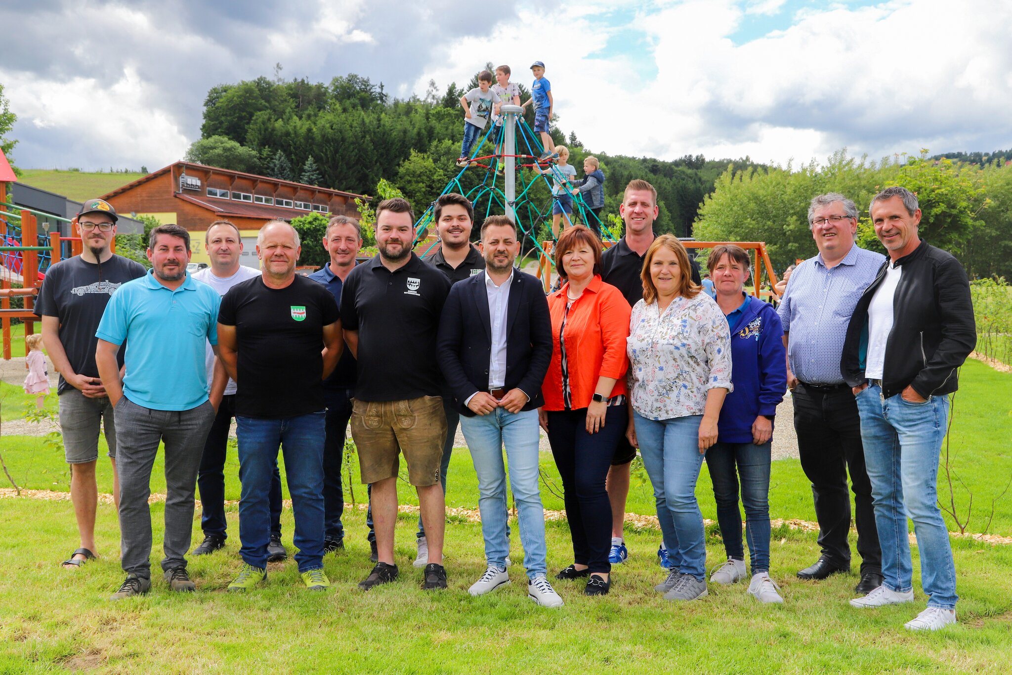 Der neue Spielplatz in Mitterdorf wurde feierlich eröffnet - Weiz