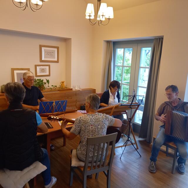 Gemeinsamer Walzer | Foto: Birgit Lichtenberger