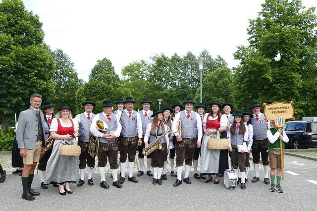 Die Musikkapelle Krumegg kam sogar mit Verstärkung ihres Bürgermeister Ing. Franz Knausz nach Eggersdorf