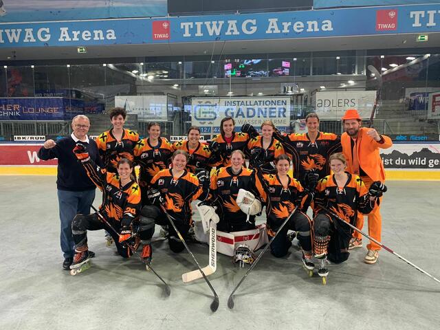 Die Stegersbacher Tigers-Damen verteidigen erfolgreich ihren Staatsmeistertitel im Inlineskaterhockey.  | Foto: Tigers Stegersbach