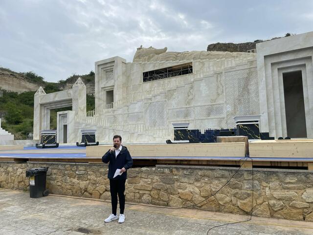 Daniel Serafin gab eine leitete in die Pressekonfernz und den offiziellen Probenbeginn ein.  | Foto: RMA Triebaumer