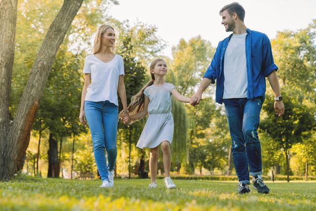 Zahlreiche Freizeitaktivitäten laden zu einem aufregenden Familienausflug ein. | Foto: InsideCreativeHouse/PantherMedia