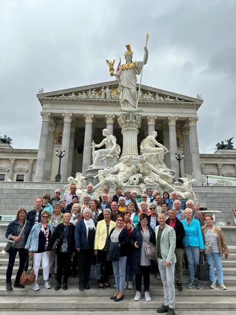 Für eine Pensionistengruppe aus Oggau ging es ins Parament nach Wien.  | Foto: Parlament/Hannah Grandits