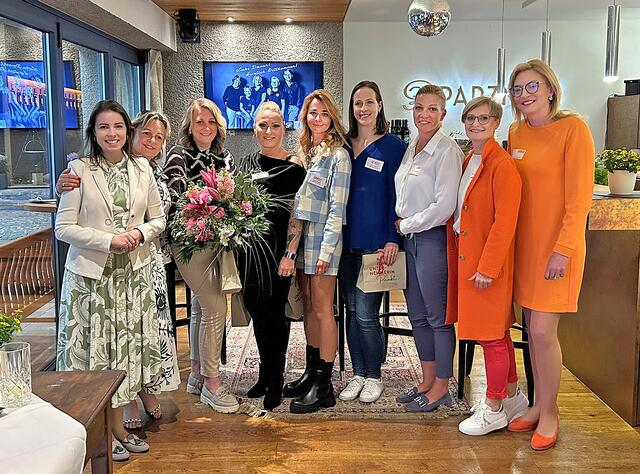Lisa Sigl, Jeanette Kosch, Karin Ratzinger, Belinda Meinhart, Rosali Schmid, Carola Fekter, Martina Gratz, Elke Ehrenecker, Greti Staudinger. | Foto: WKO