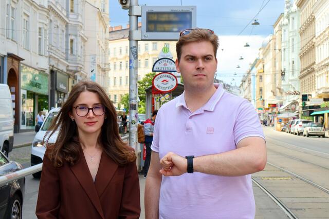 Jeremias Muik fordert gemeinsam mit seiner Stellvertreterin Marlies Fuchsbauer einen Ersatzbus für die Zeit der Öffi-Sperrungen.  | Foto: JVP