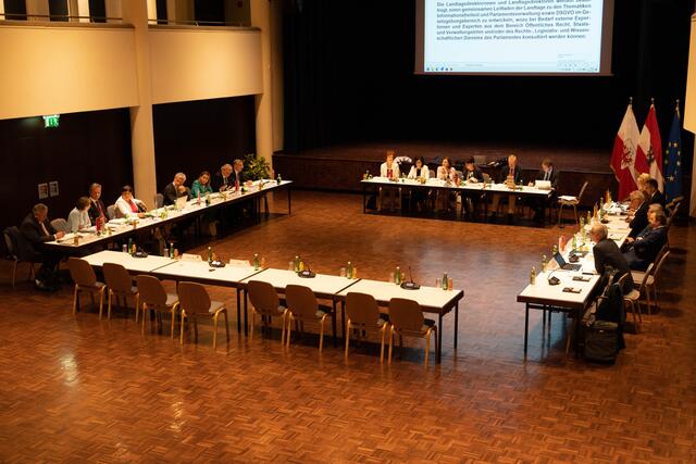 Die Konferenz fand im Haller Kurhaus statt.
 | Foto: © Tiroler Landtag/Oswald