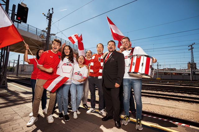 Die ÖBB verstärkt die Garnituren von Wien zu den Spielen der österreichischen Startelf in Deutschland | Foto: ÖBB / Björn Terring 