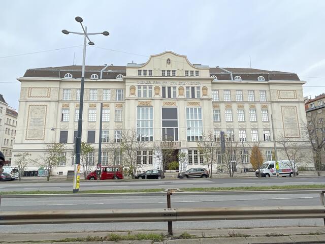 Ein Schüler der Sir-Karl-Popper-Schule konnte bei der 50. Chemie-Olympiade den ersten Platz sichern.  | Foto: Salme Taha Ali Mohamed