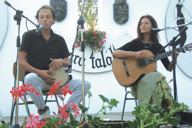 Musikalisch umrahmte Finissage im Noaflhaus mit: Luna Y Sol | Foto: Luna Y Sol