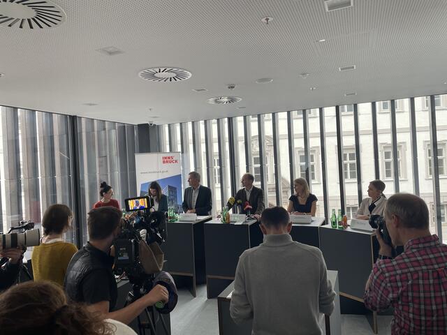 Erste kritische Worte der Opposition zum Zukunftsvertrag der Stadtregierung. | Foto: MeinBezirk
