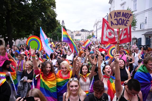 Die Linzpride findet heuer nicht wie gewohnt am letzten Juni-Wochenende statt, sondern wird auf den 6. Juli verschoben.  | Foto: Jakob Koch