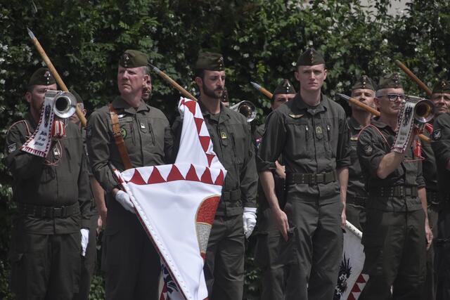 Festakt in der Schwarzenberg-Kaserne im Beisein der Verteidigungsministerin.  | Foto: Thomas Fuchs