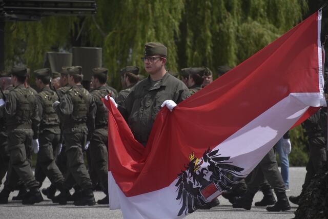 Festakt in der Schwarzenberg-Kaserne im Beisein der Verteidigungsministerin.  | Foto: Thomas Fuchs