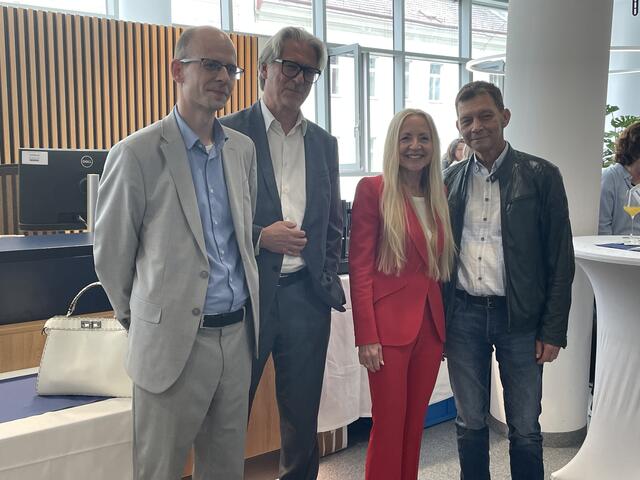 Das Team der ÖGK  bei der Eröffnung. | Foto: Pufler