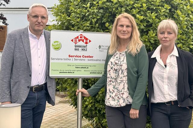 Gemeinsam ist viel im Kampf gegen Lohn- und Sozialdumping dank der Servicestelle in Spielfeld gelungen. V.l.: Andreas Linke (GBH), Elisabeth Grossmann und GBH-Fachexpertin Manuela Rozin | Foto: Trabi