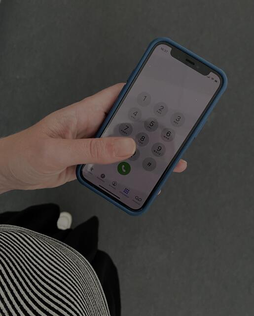 Rufnummern und Absenderkennungen von SMS, die missbräuchlich verwendet werden, sowie generell jede Form von Belästigung über Anrufe und SMS können unter www.rufnummernmissbrauch.at bekannt gegeben werden. | Foto: BRS/Gschwandtner