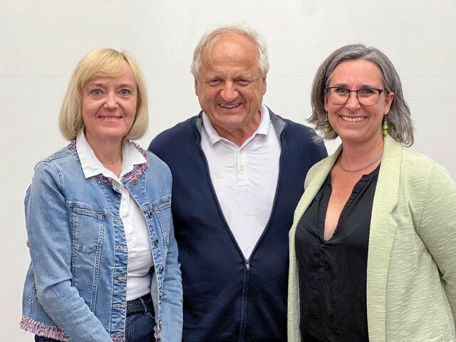 V.l.: Helga Sams. Hans Georg Zach, Claudia Baumgartner | Foto: SOL