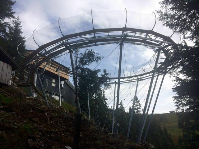 Der Alpbachtaler Lauser-Sauser, die Sommerrodelbahn Walchsee und die Kundler Klamm wurden im Bezirk Kufstein mit einem Publikums-Award für familienfreundliche Ausflugsziele ausgezeichnet  | Foto: Ski Juwel Alpbachtal Wildschönau