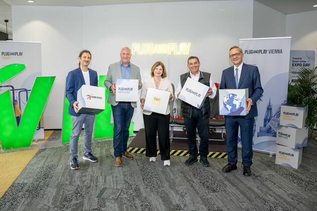 Alfried Braumann, CEO Vienna Region, Michael Moll, CEO accent Inkubator, Doris Agneter, CEO N.Vest und tecnet, Saeed Amidi, CEO Plug and Play und Günther Ofner, CFO Flughafen Wien (vlnr).
 | Foto: Flughafen Wien AG