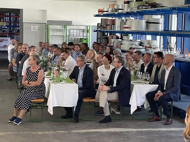 Viele Gäste waren bei der Jubiläumsfeier mit dabei. | Foto: Gernot Heigl