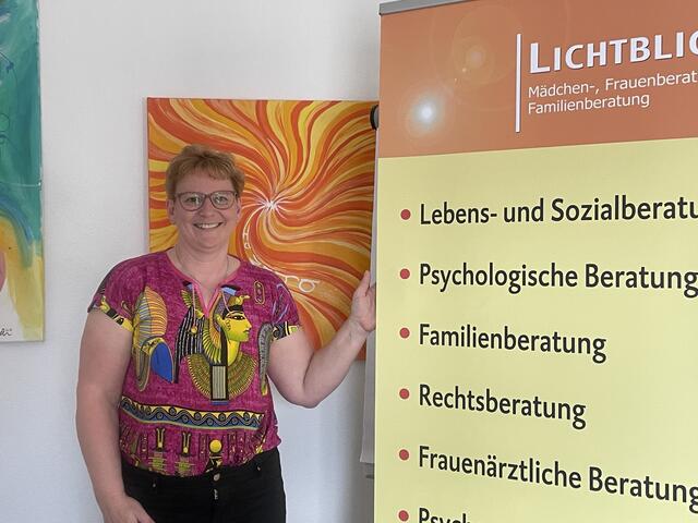 "Lichtblick"-Vorsitzende Christine Zohmann in neuen Räumlichkeiten. | Foto: MeinBezirk.at