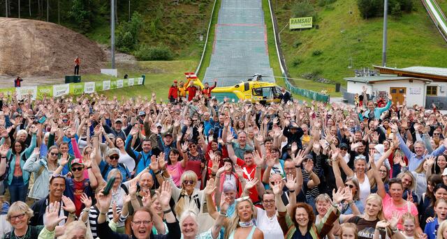 Immer wieder ein Erlebnis: 1.500 Personen – vorwiegend aus Deutschland – kamen zum "Bergretter-Fantag" nach Ramsau am Dachstein. | Foto: Martin Huber