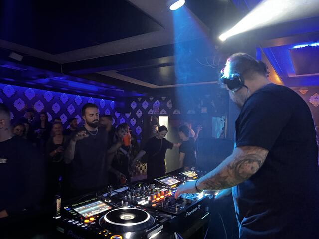 DJ MIZE bei seinem Set  | Foto: BRS