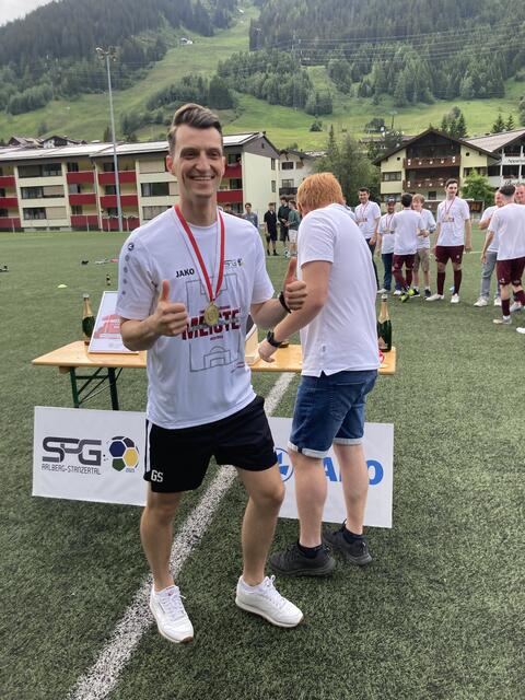 Gabriel Schlatter ist Spieler und sportlicher Leiter der SPG Arlberg-Stanzertal.  | Foto: Elisabeth Zangerl