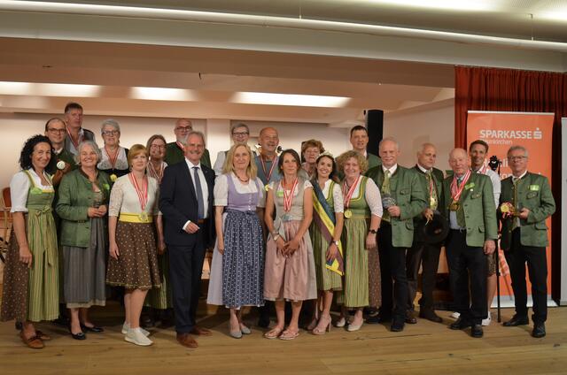 Auch der Bezirk Neunkirchen war zahlreich vertreten | Foto: Elisabeth Peinsipp 