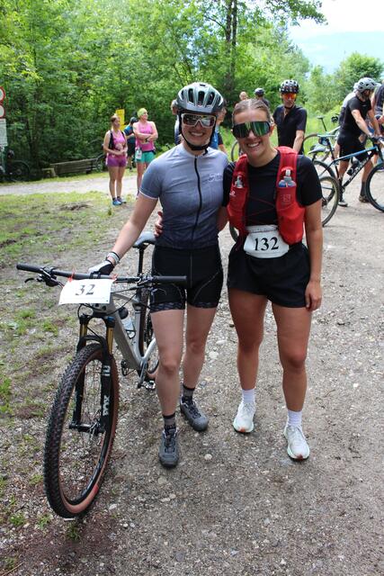 Hannah und Carina Einkemmer