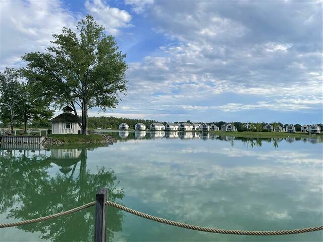 Party und Kulinarik mit Blick auf den Badesee des Vila Vita Pannonia in Pamhagen | Foto: RegionalMedien Burgenland