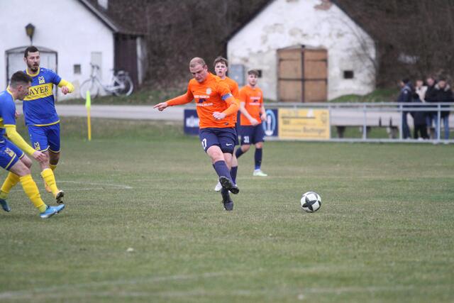 Georg Griessler und die Oranjezz lieferten sich Torfestival. | Foto: Flake