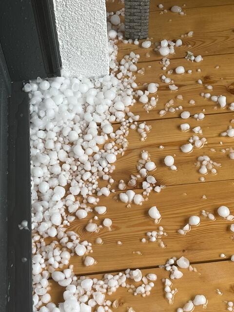 Hagel in der Gemeinde Kössen. | Foto: ZOOM.Tirol