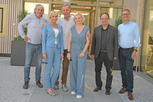 Anton Rosendahl, Sabine Wienerroither, Johannes Kronberger, Birgit Schneeberger, Johann Kapsamer und Georg Seethaler . | Foto: Klemens Fellner