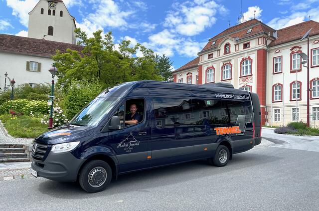 Für Sie unterwegs: Gerald Temmel von Taxi Temmel. | Foto: RMSt/Monika Wilfurth