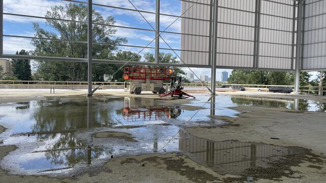 In der obersten Etage wird sich künftig der Leichtathletik-Bereich – inklusive Laufstrecke – befinden.  | Foto: Kathrin Klemm