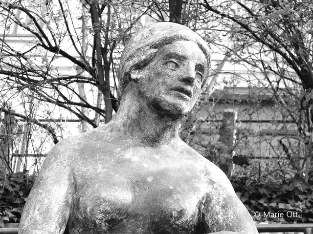 Trümmerfrauen Denkmal, Wien