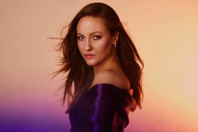 Am Flötzersteig bastelt Sängerin Tünde Jakab an ihrer Karriere. An ihrer Seite: Produzent Thomas Mora. | Foto: Tünde Jakab