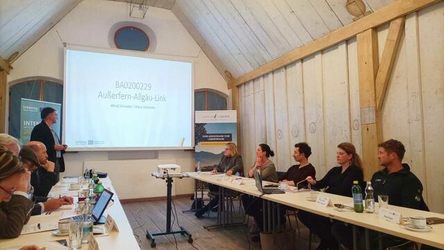 Viele neue Projekte wurden dem Euregio-Gremium vorgestellt, unter anderem von der Burgenregion Allgäu-Außerfern. | Foto: REA