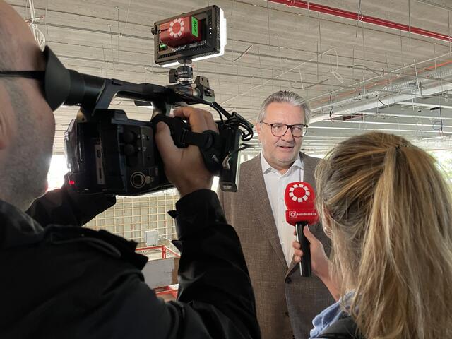 "Aktuell rechnen wir mit dem Vollbetrieb im Herbst nächsten Jahres", lässt Sportstadtrat Peter Hacker (SPÖ) gegenüber Meinbezirk.at wissen. | Foto: Kathrin Klemm