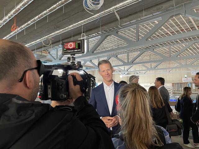 "Die Sportarena Wien füllt mit Platz für rund 3.000 Zuschauer eine Lücke, die wir bisher hatten", sagt Sport Wien-Leiter Anatol Richter gegenüber Meinbezirk.at wissen.  | Foto: Katharina Nieschalk