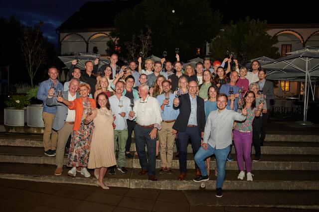 Gruppenfoto mit den Winzern | Foto: Barbara Ster