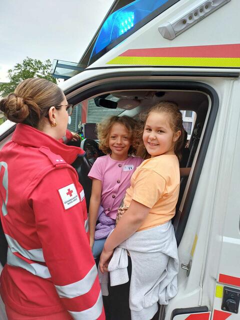 In Kooperation mit dem Jugendrotkreuz Tulln fand kürzlich der "1.Red Cross-Action Day" an der Volksschule Absdorf statt. | Foto: Volksschule Absdorf