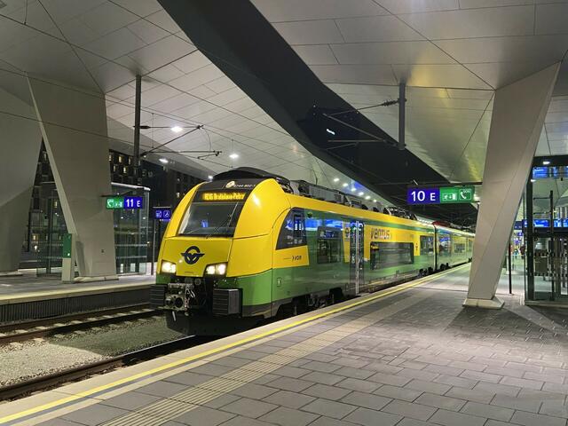 Nachtschwärmer bekommen eine zusätzliche Zug-Verbindung von Wien nach Eisenstadt. | Foto: Raaberbahn