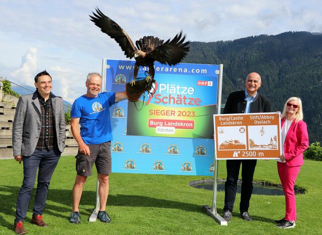 Die neuen Tafeln können sich sehen lassen. | Foto: Region Villach Tourismus / Manfred Schusser