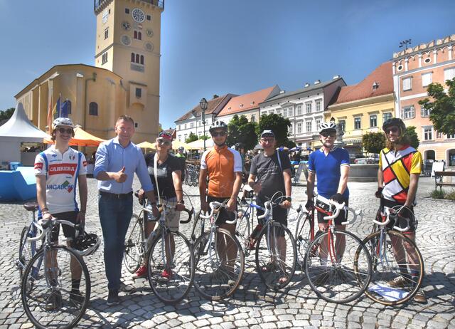 Felix David, Bgm. Stefan Lang, Karin Huber, Daniel Wöhrer, Claus Steinbacher, Peter David, Paul David | Foto: Herbert Schleich