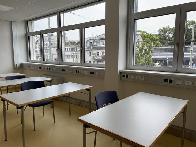 Kein Straßenlärm dringt mehr in die Kursräume. | Foto: Lisa Kammann