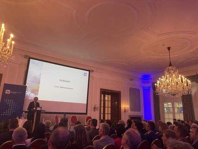 Grußworte fand Salzburgs Landeshauptmann Wilfried Haslauer. | Foto: Emanuel Hasenauer